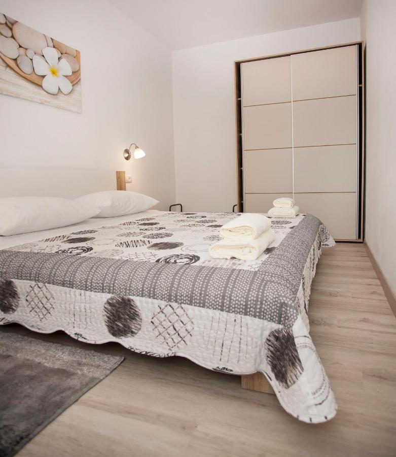 Apartmani Dragica Rovinj Luaran gambar