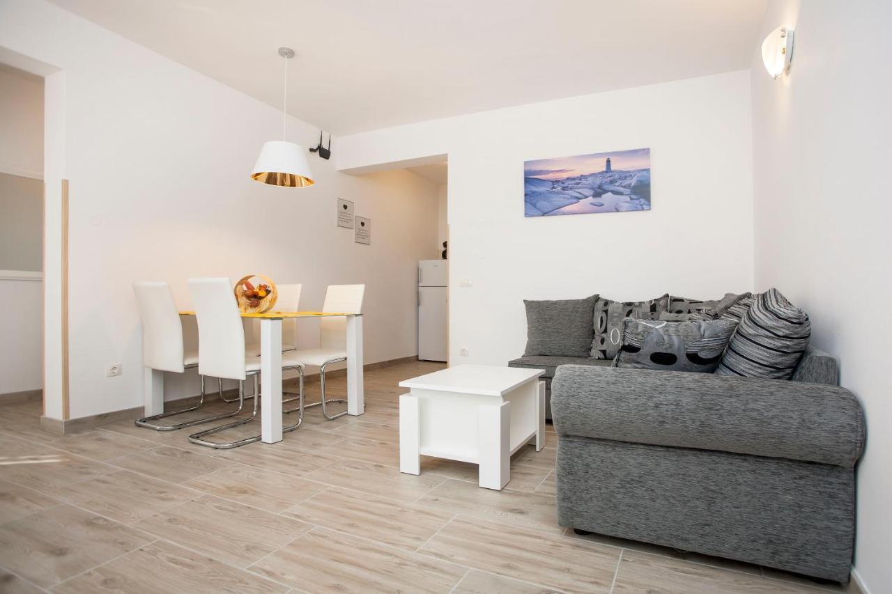 Apartmani Dragica Rovinj Luaran gambar
