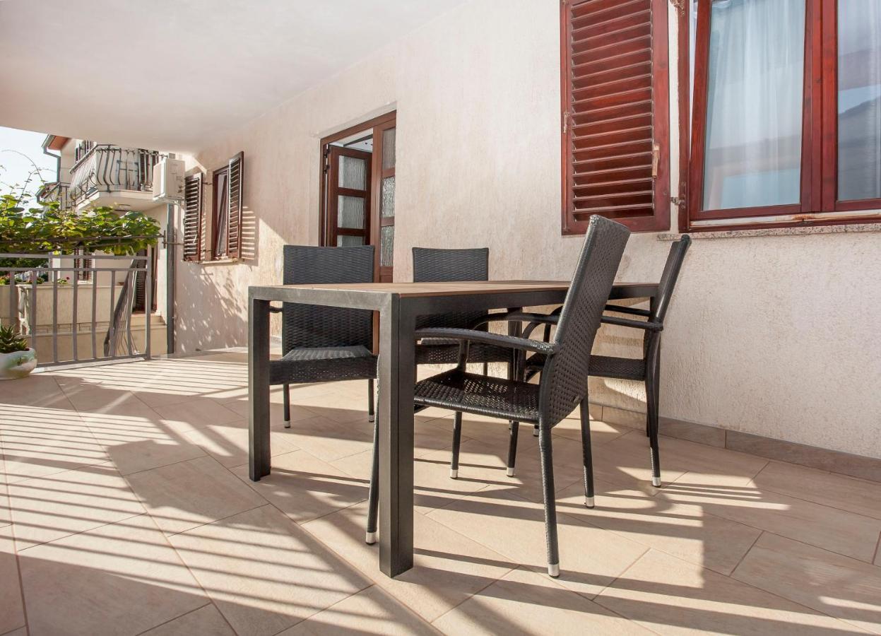 Apartmani Dragica Rovinj Luaran gambar